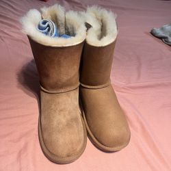 Women’s Uggs 