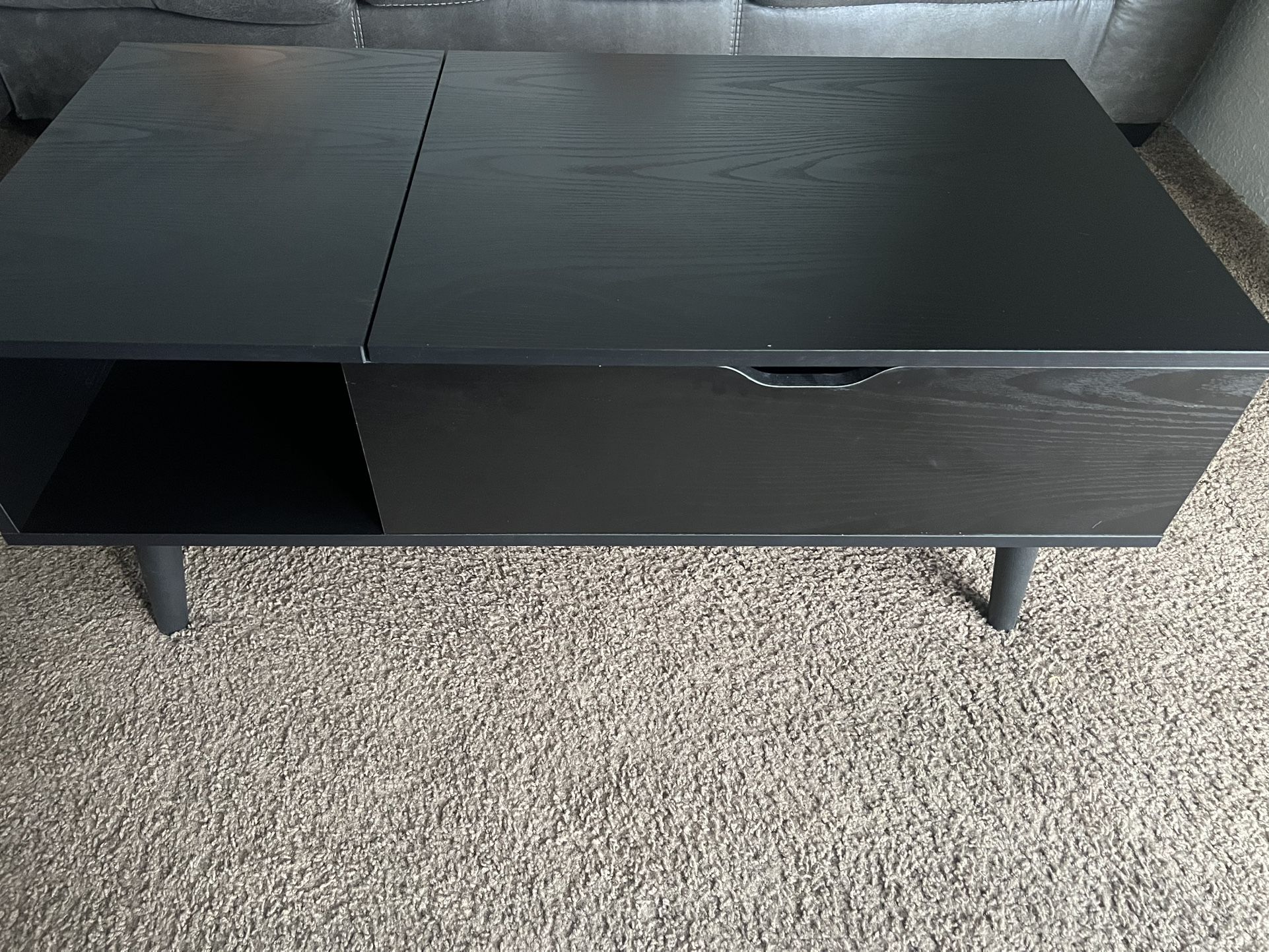 Coffe Table With Storage Compartment