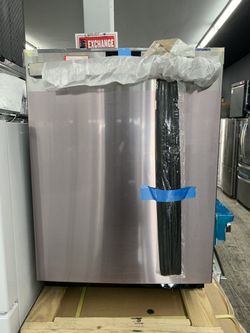 GE profile dishwasher in stainless steel new open box