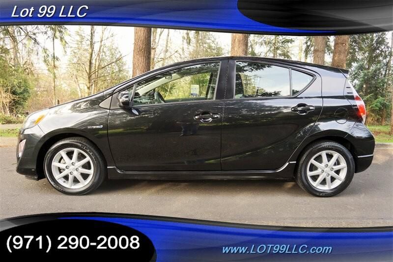 2017 Toyota Prius c