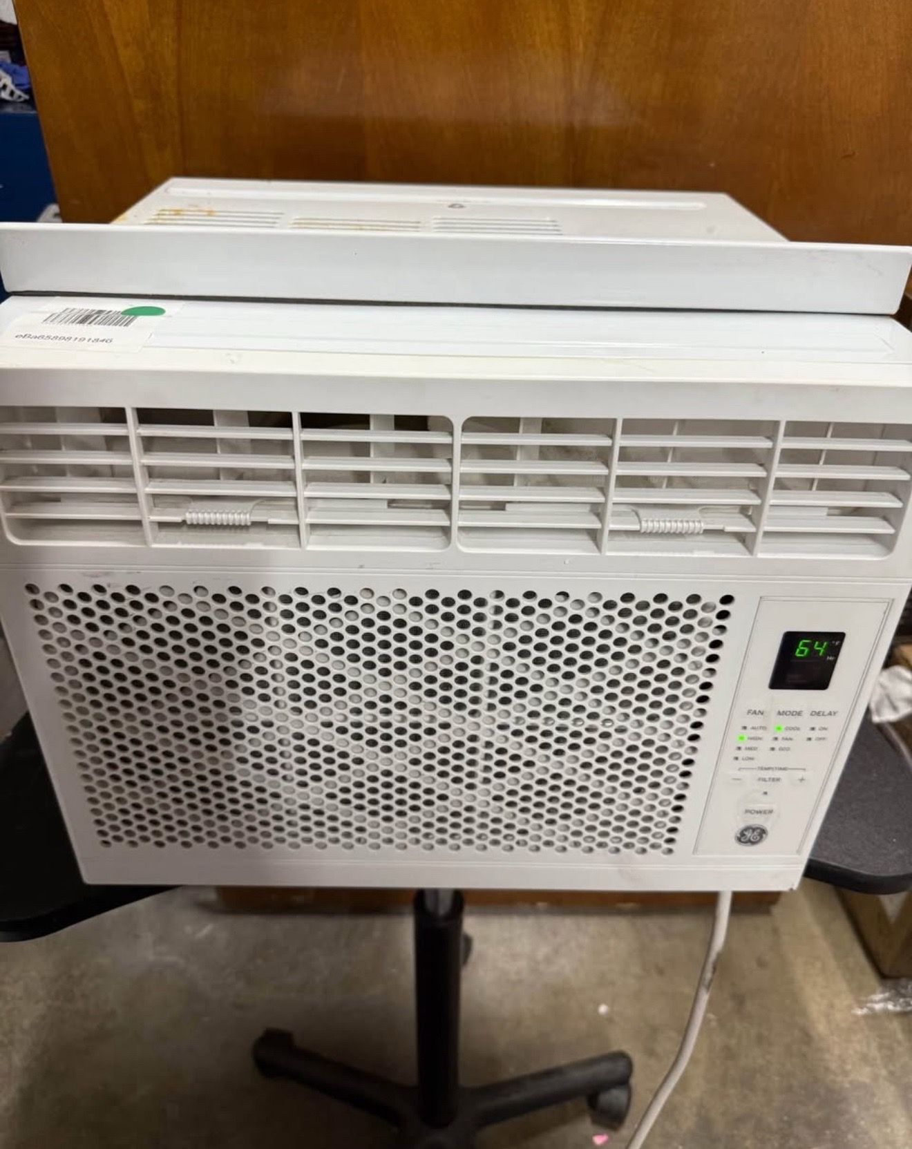 Air conditioner- window unit