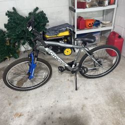 SCHWINN  HIGH TIMBER 7 SPEED