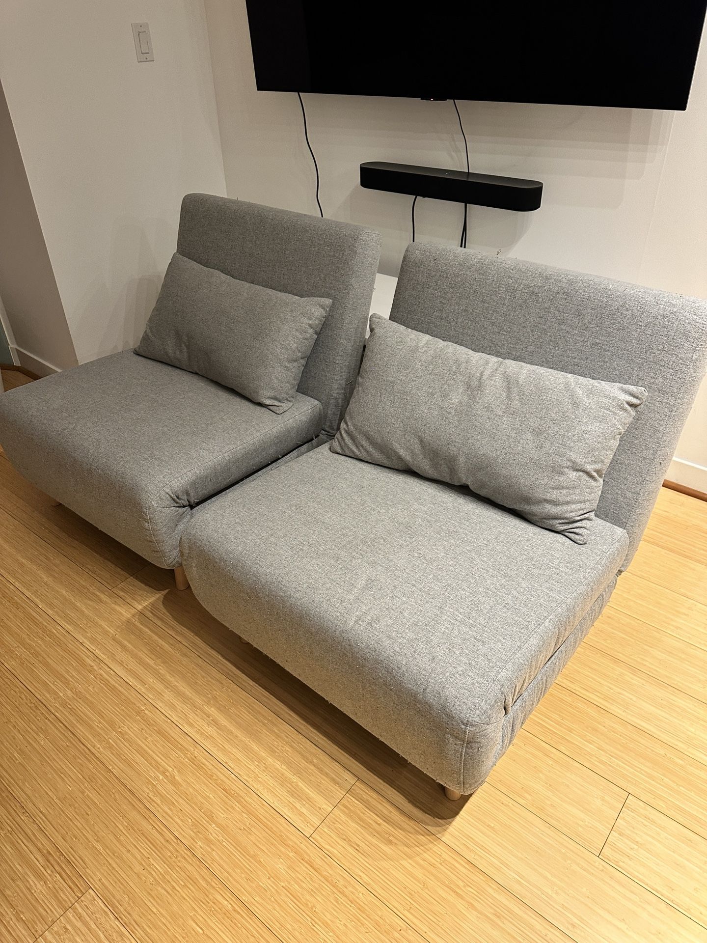 Upholstered Accent Chair/Convertible Sleeper