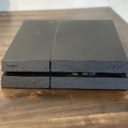 PS4 Slim 