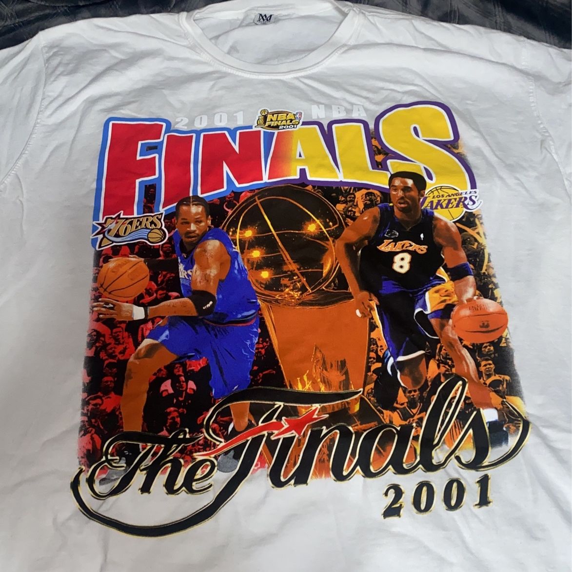 Vintage 2001 NBA Finals Kobe Bryant VS Allen Iverson T-Shirt Size