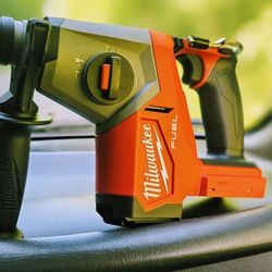 Milwaukee Rotary hammer