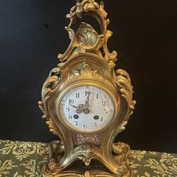 19th Century French Louis XV Mantle Clock Rococo Style Heavy Guilt Bronze