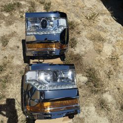 New 16-2018 Chevy Silverado Headlights 