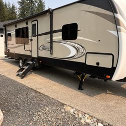 2017 Keystone Cougar 33ft