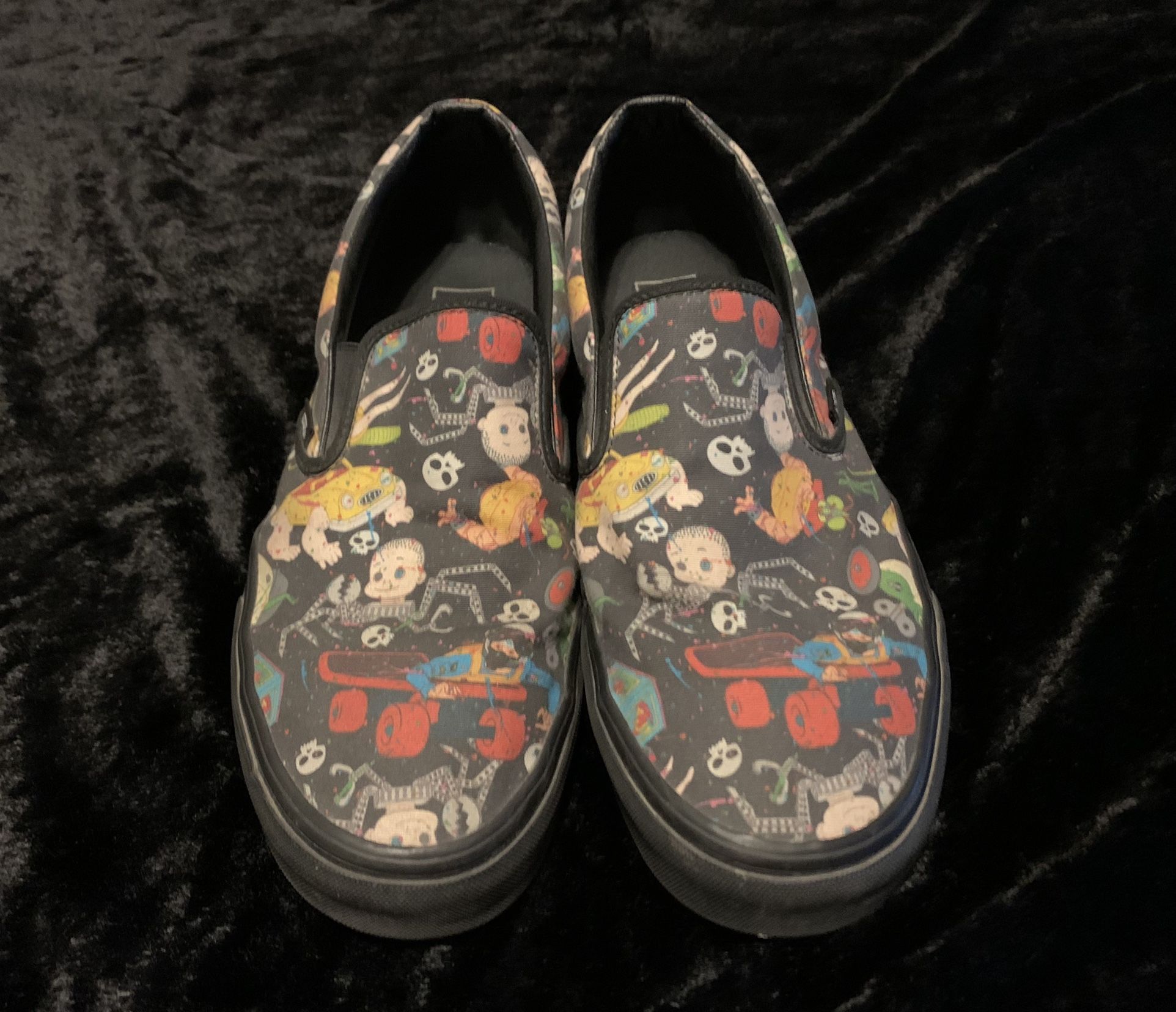 Mens Size 10.5 Disney Toy Story Sids Room Mutant Toys Black Slip On Rare Vans