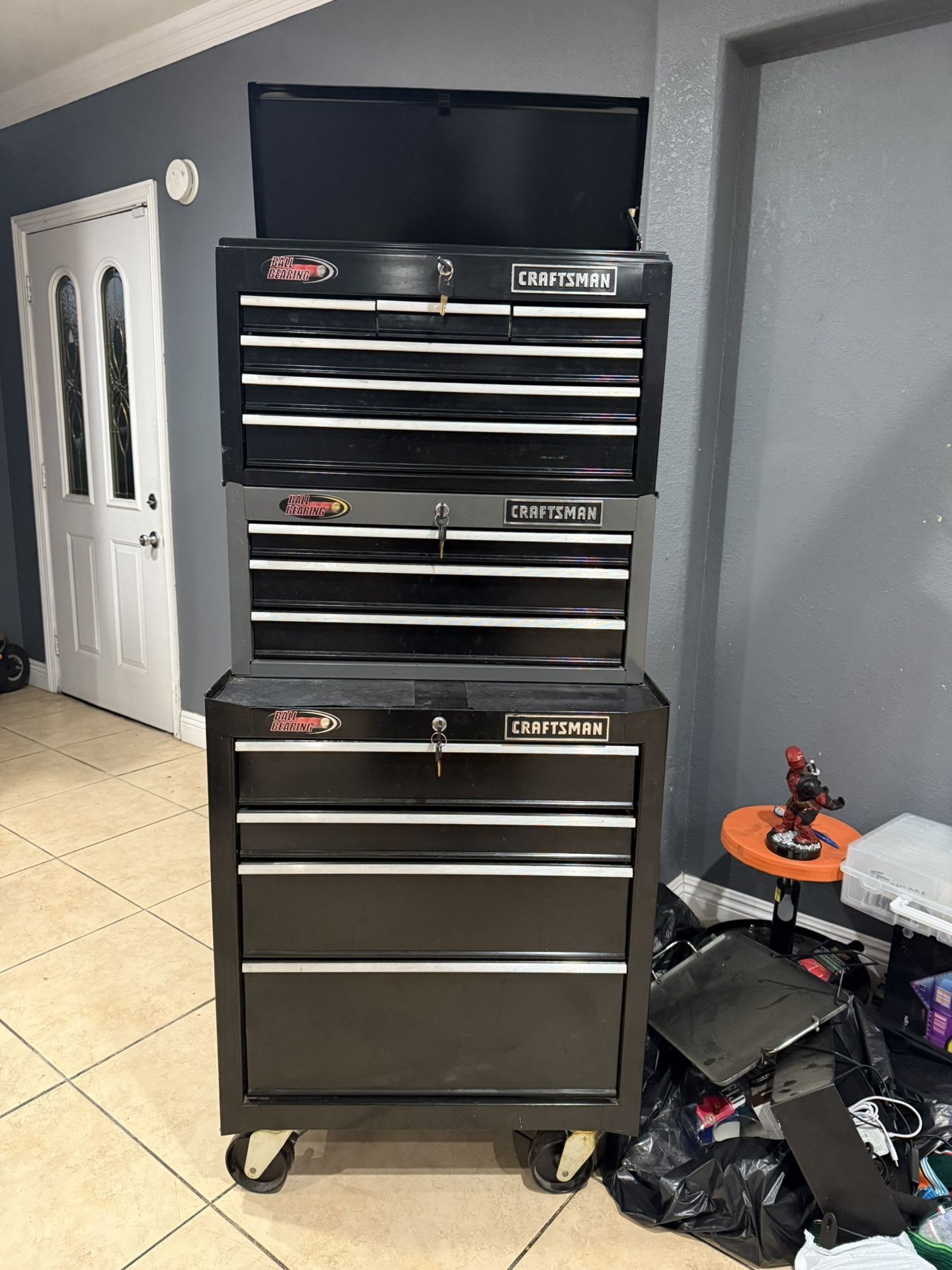 Craftsman 3 tier tool box with keys