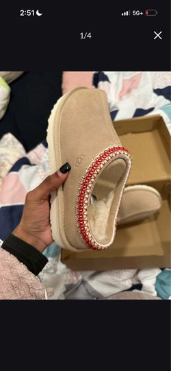 Uggs(size 7)