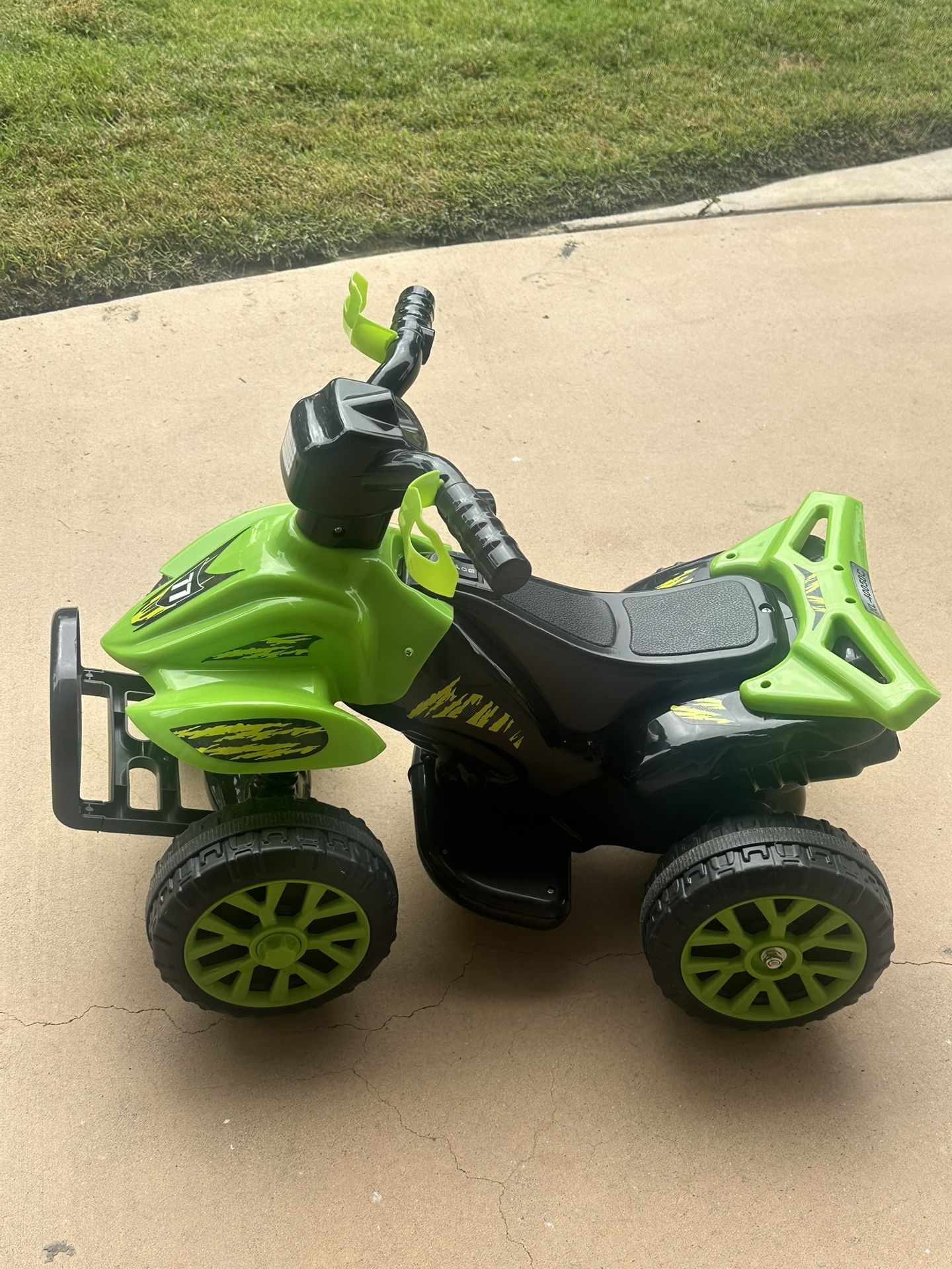 6V Kids/Toddler Mini Electric Quad ATV Battery Powered