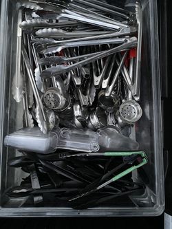 Lot of Kitchen Smallwares