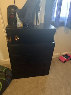 Dresser