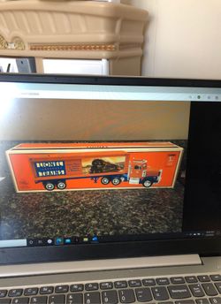 Vintage Lionel trains box trailer transfer truck lights sound toy bank