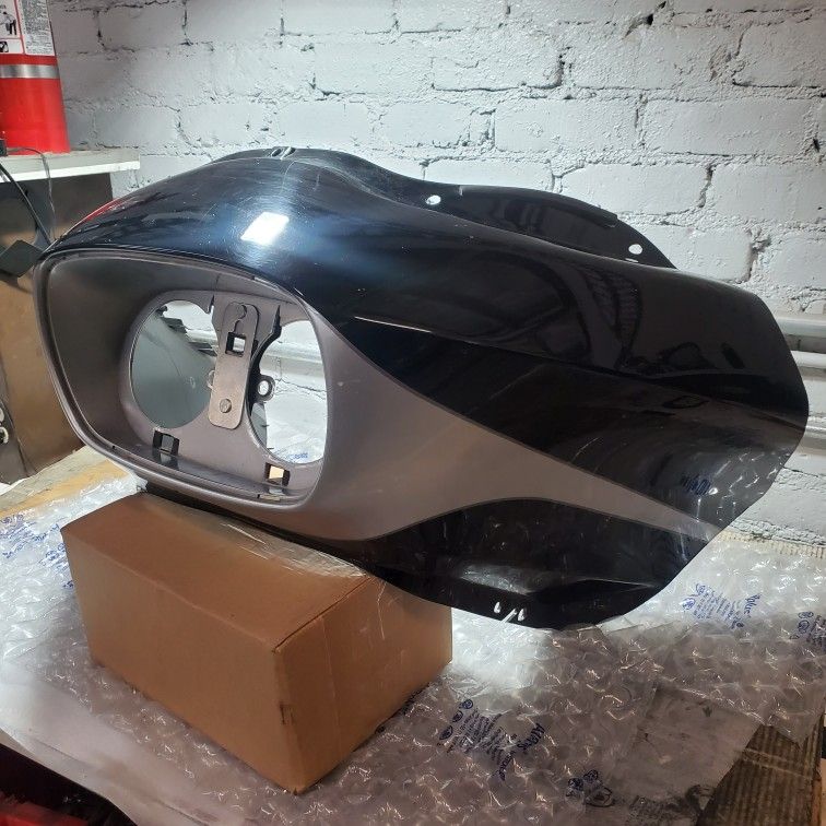 OEM Harley Road Glide Fairing 1(contact info removed)