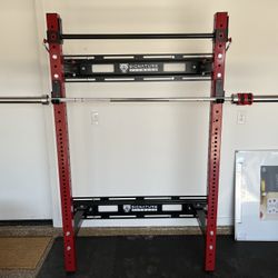Folding gym