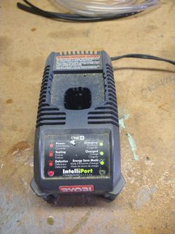 Ryobi Charger