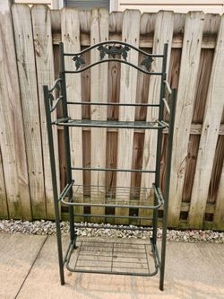 Folding Gardening Rack/Bakers Rack