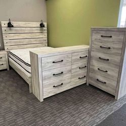 SPECIAL] Cambeck Whitewash Panel Bedroom Set
