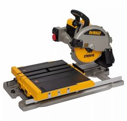 Brand New DeWalt D24000 10” Tile Wet Saw  With Stand!