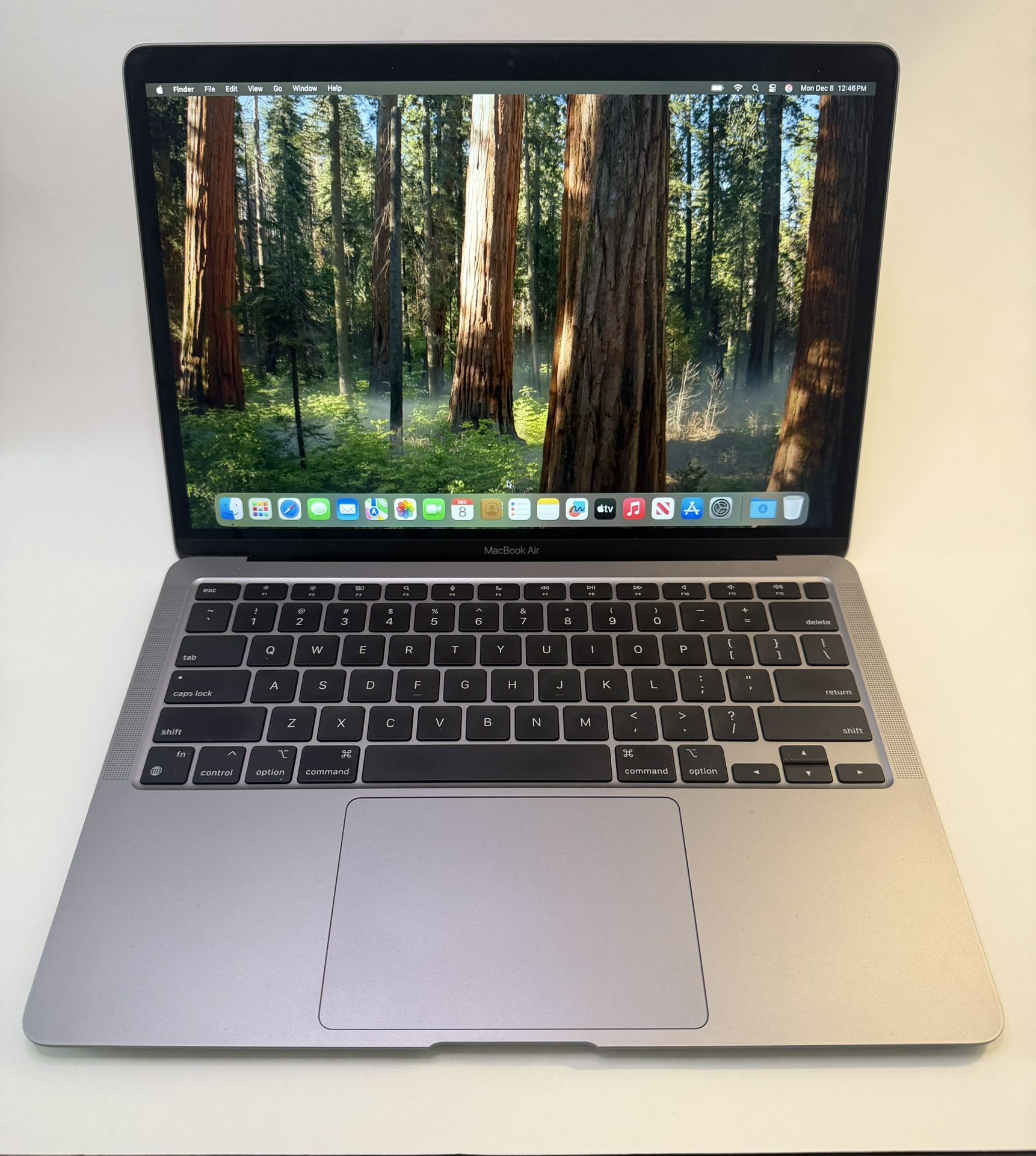 APPLE MACBOOK AIR 13.3” SPACE GRAY 256GB APPLE M1 *MINT