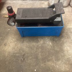 Air Over Hydraulic Foot Pedal