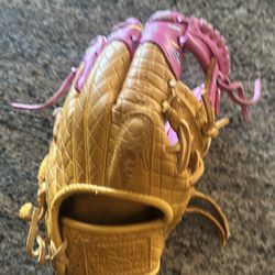 ice cream baseball glove