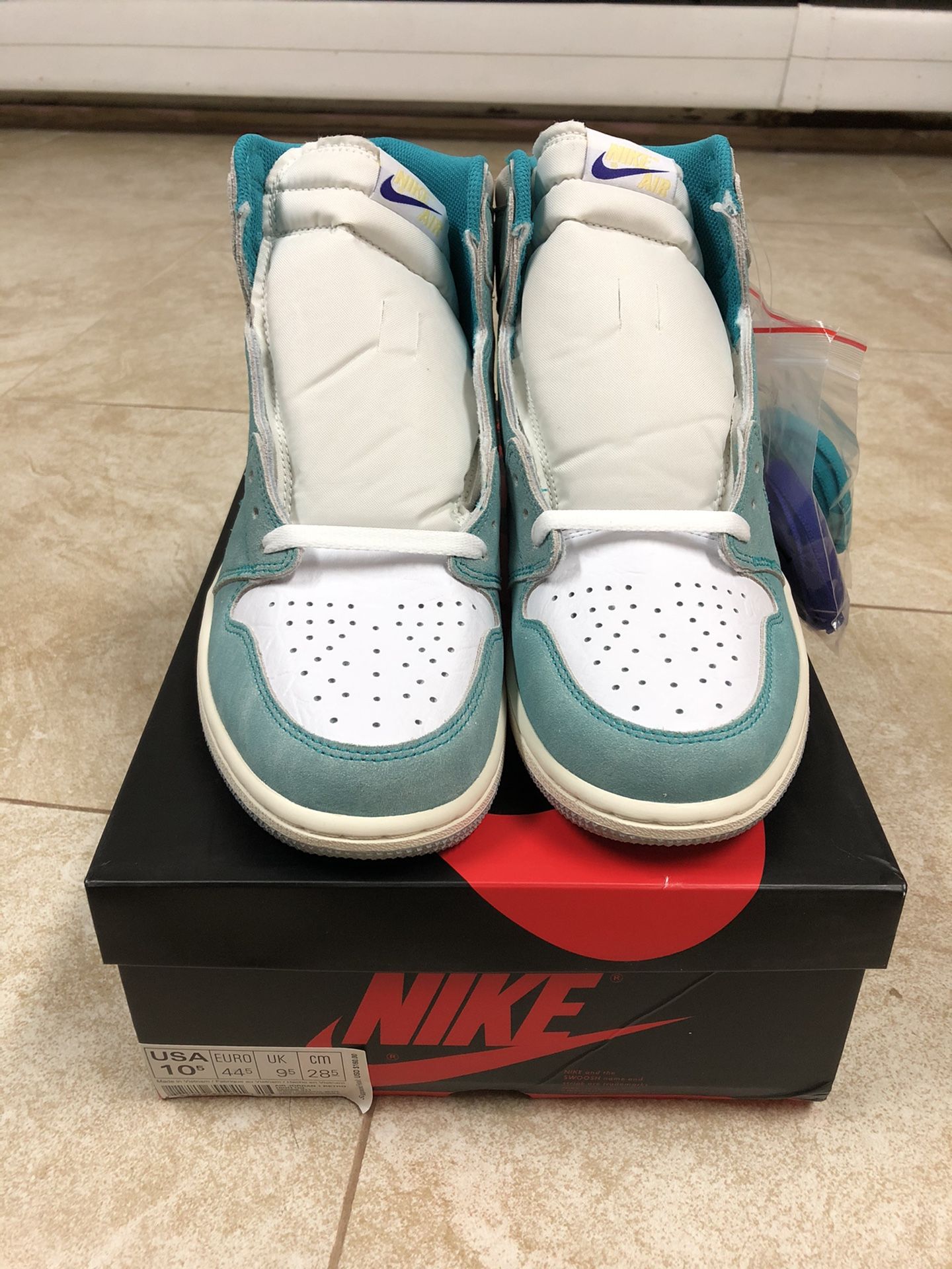 Nike Air Jordan 1 Retro High OG Turbo Green