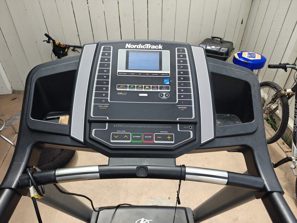 NordicTrack T6.5S treadmill.