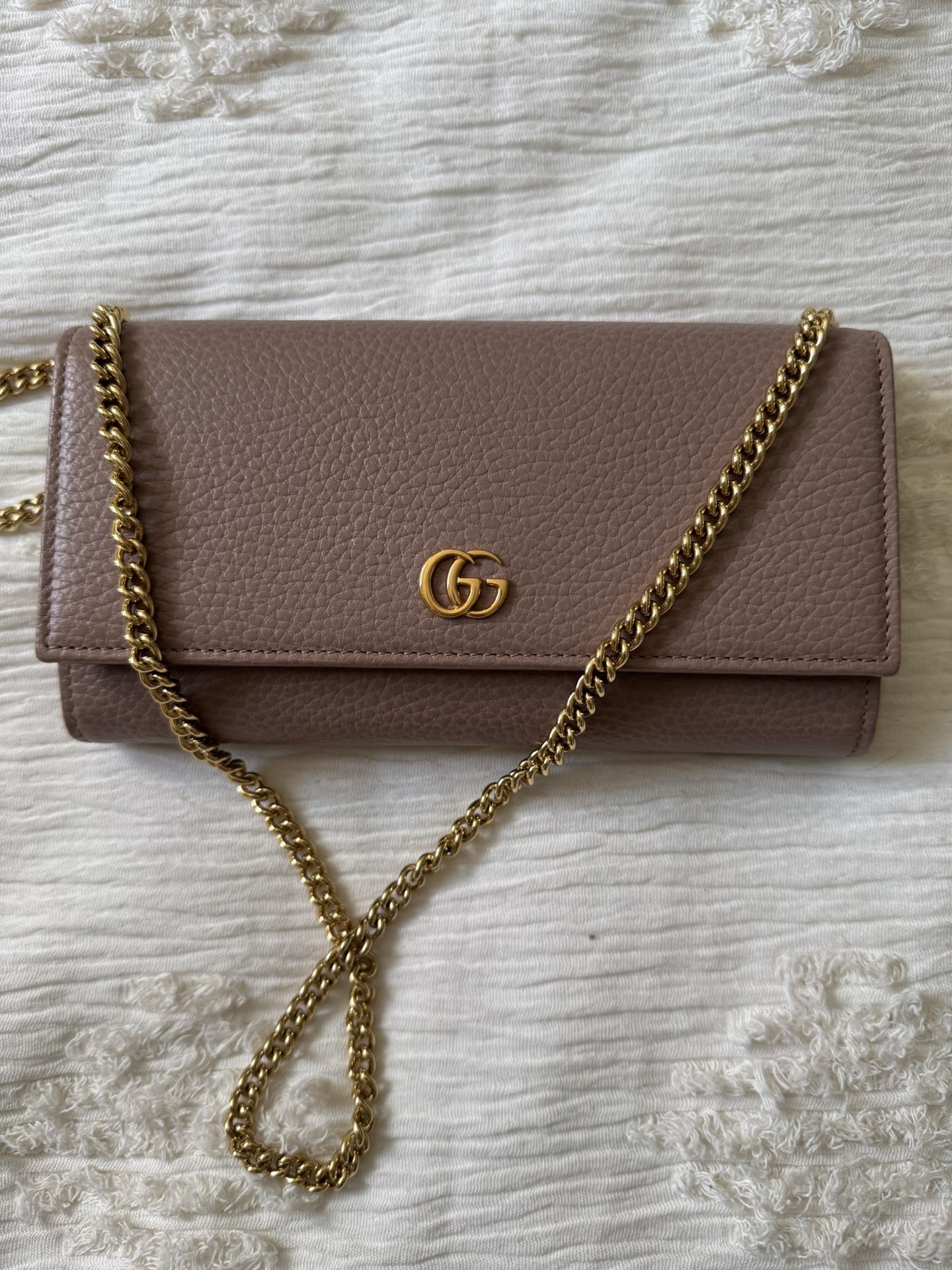 Gucci Wallet With Chain 