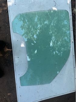 99-2006 Chevy Silverado door glass