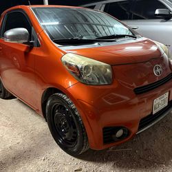 Scion IQ 2015