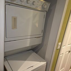 Whirlpool Top Loader Washer& Dryer Combo 350.00