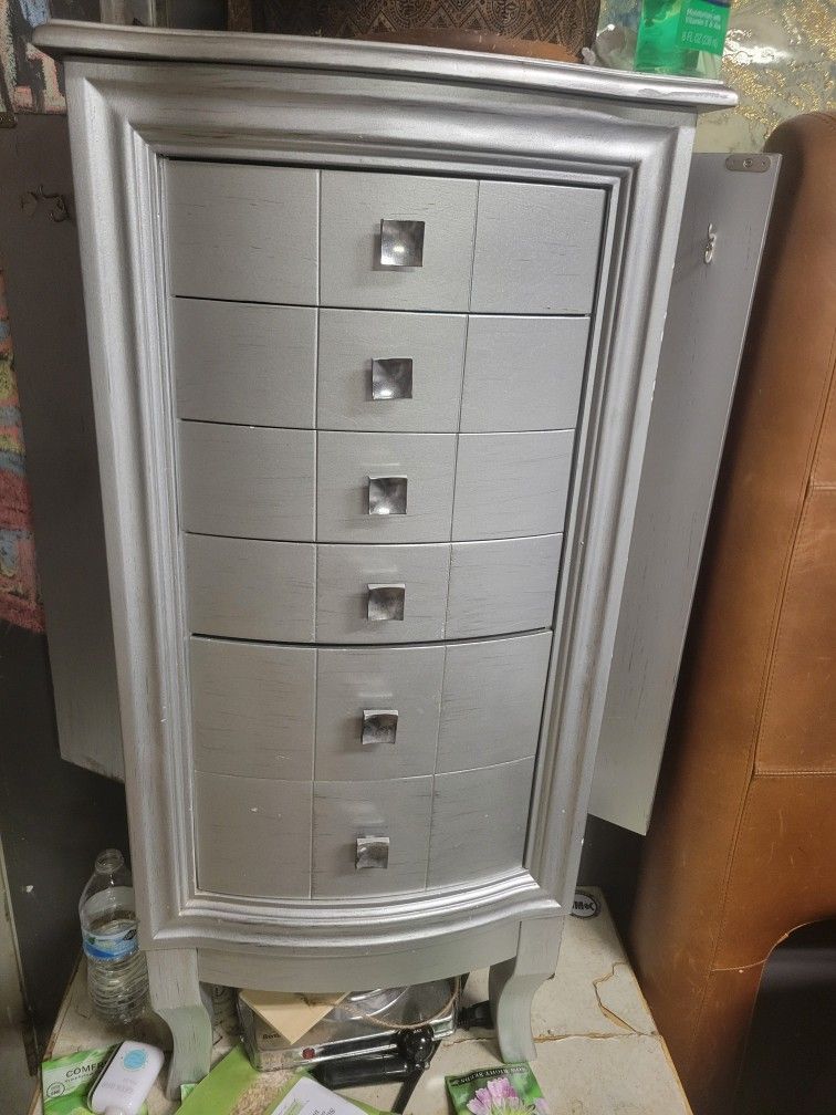 Armoire