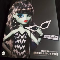 Monster High Skullector X Barbie Collaboration 