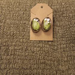 Green Leaf Stud Earrings (Dark)
