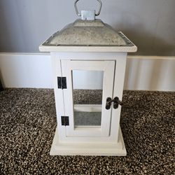18 Wood/Galvanized Lanterns