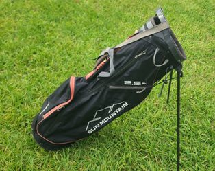 SUN MOUNTAIN golf bag with stand and rain cover, lightweight
