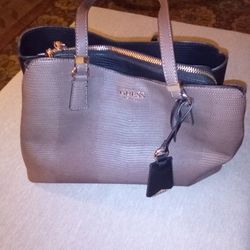 Like New GUESS Women's Purse