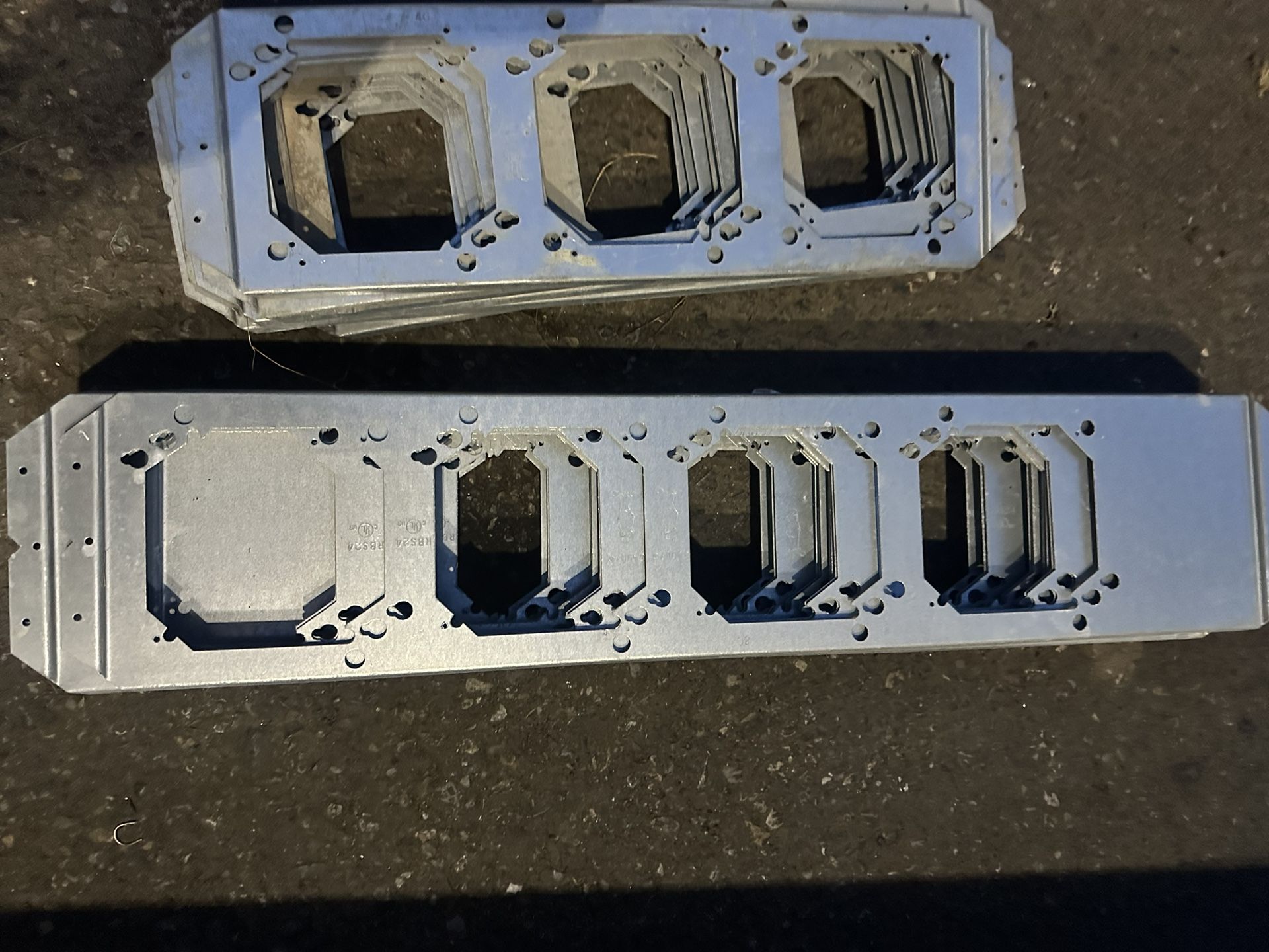 Caddy RBS24 4-Box Mounting Bracket