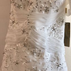 New With Tags Beautiful Beaded White Wedding Dress
