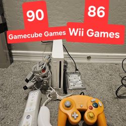 Nintendo Wii With GameCube Games 