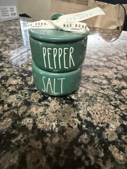 RAE DUNN GREEN SALT N PEPPER