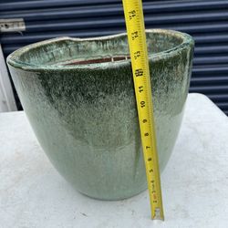 Ceramic pot large size