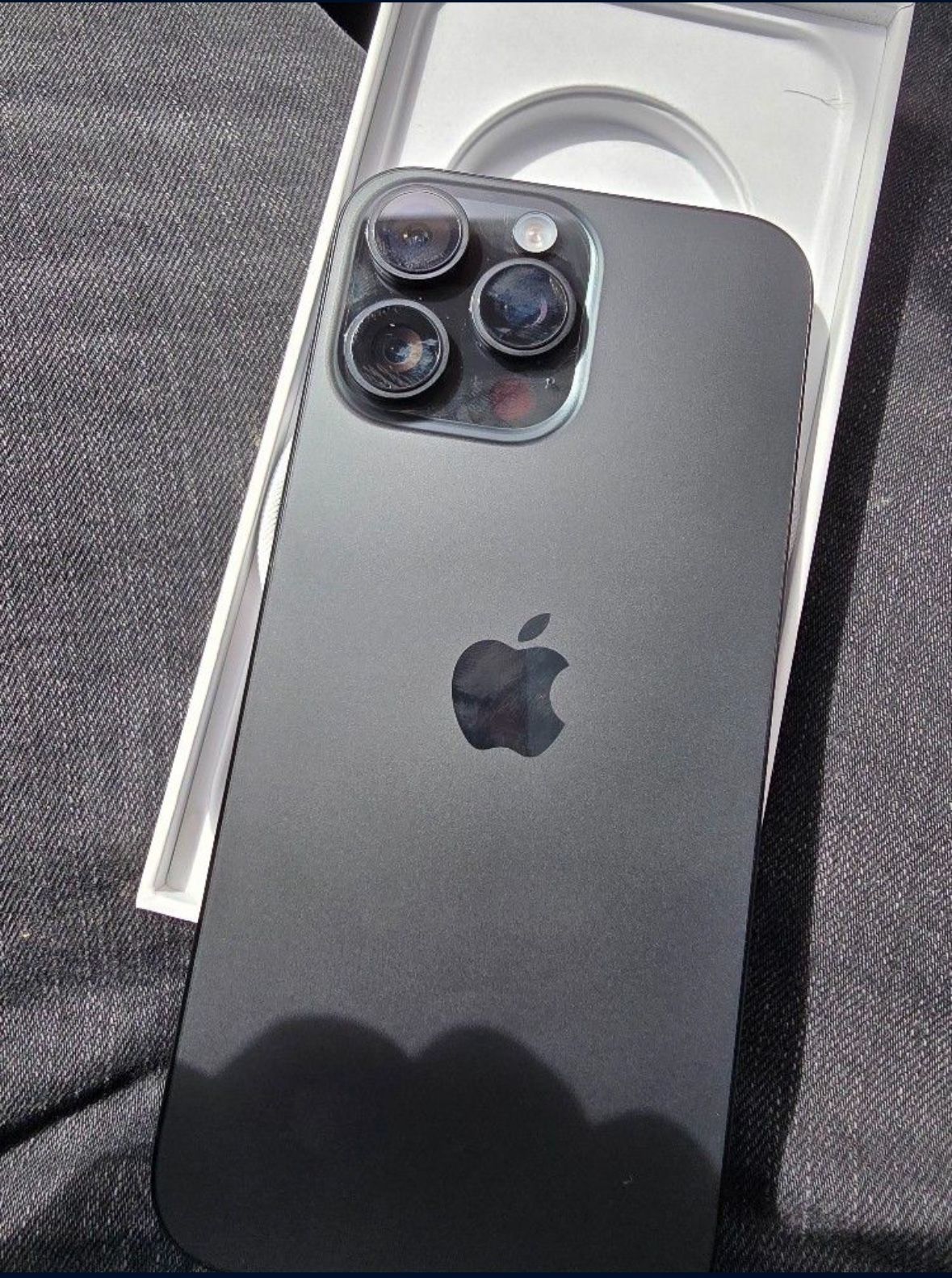 iPhone 16 Pro Max