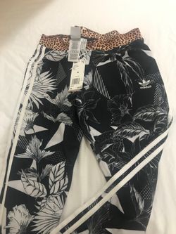 New Adidas Tights size Medium
