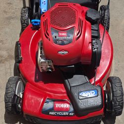 Toro Recycler 22" Self-Propelled AWD Lawn Mower Runs Great Máquina con Transmisión Trabaja bien