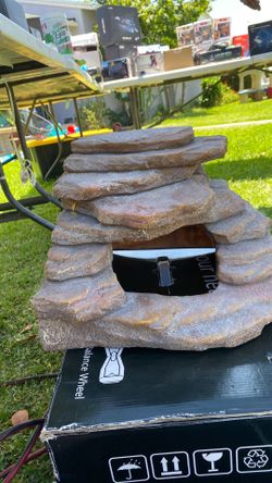Rock inclosure for bearded dragon